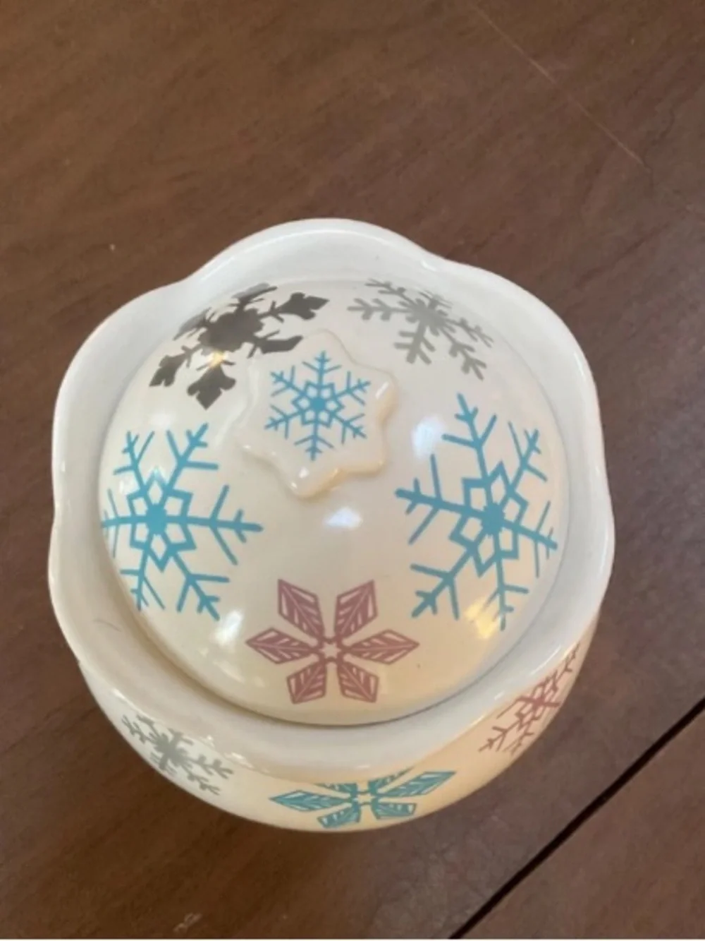 New Temptations Ceramic Snowflake cookie jars
